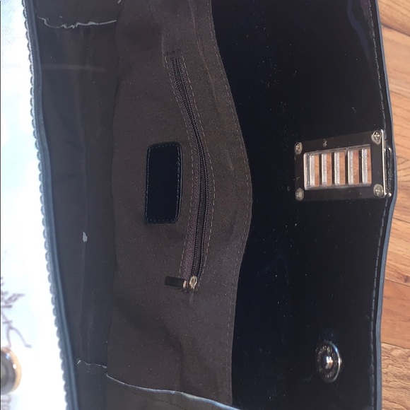 Hand bag with three parts to it - Picture 12 of 12